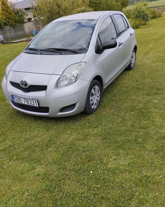 Toyota Yaris cena 16000 przebieg: 327000, rok produkcji 2011 z Gniew małe 106